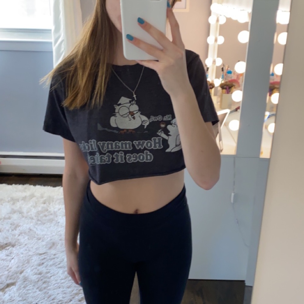 Cropped Short Sleeve - Picture 3 of 4